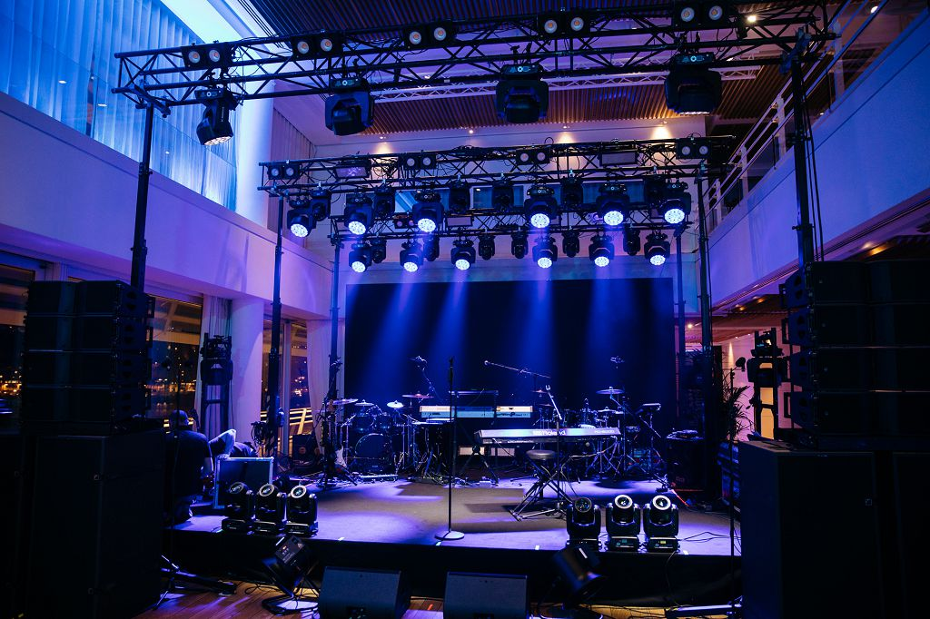 Сценическое оборудование