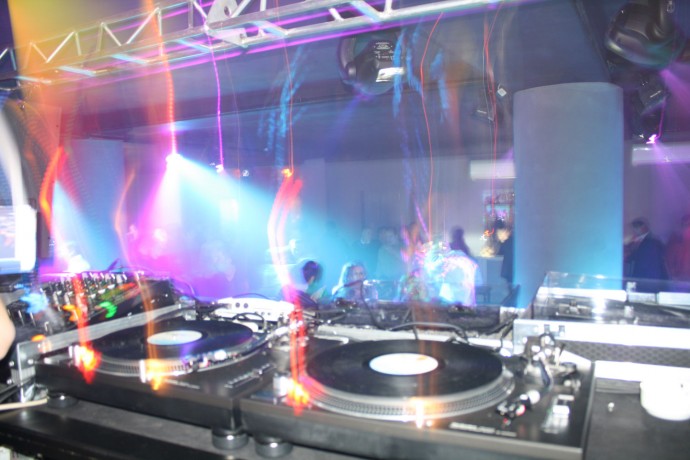 НОЧНОЙ КЛУБ «WINE&WATER» Г. КВАРЕЛИ, ГРУЗИЯ