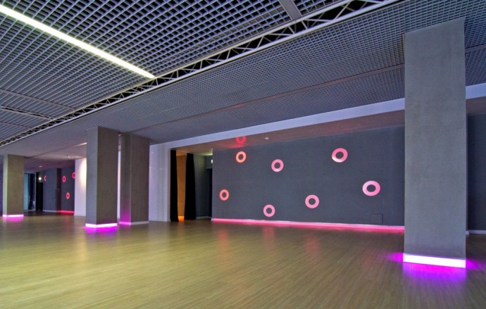 ДОМ ПРИЕМОВ "8 КОЛОНН" НА ВОЗДВИЖЕНКЕ Г. МОСКВА